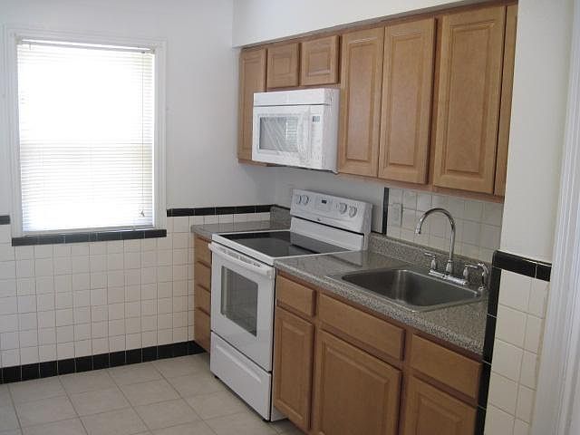 2nd image of 8109 Appleton Dr