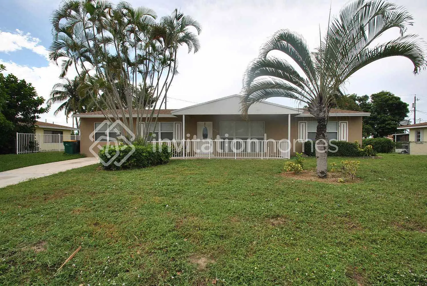 2038 7th Ct S Lake Worth, FL 33461 — Photo 1
