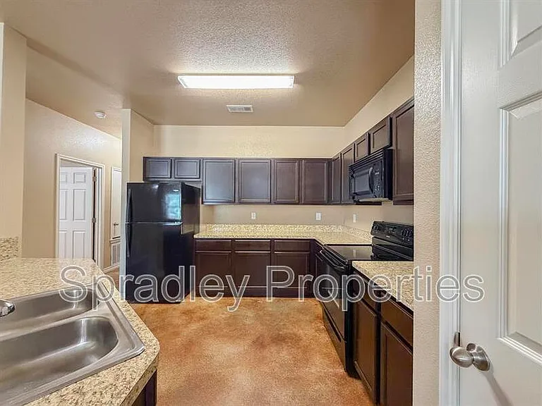 7103A Cameron Park Rd #R — Photo 5