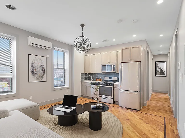 190 Utica Ave #2A — Photo 1