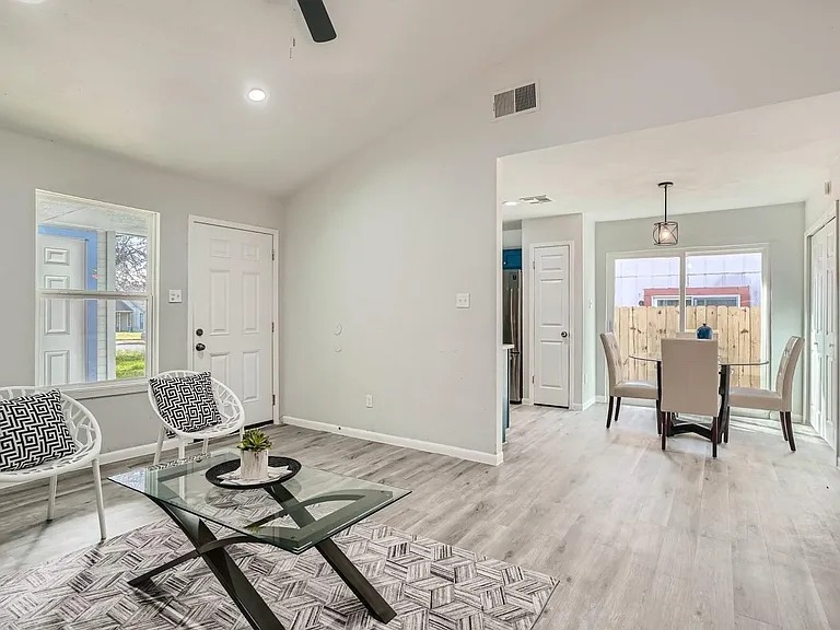 12314 Dellrey Dr #B — Photo 5