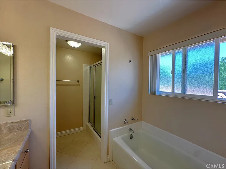 26543 Academy Dr — Photo 39