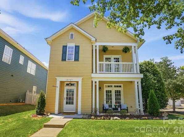 13747 Carleen Way Dr, Charlotte, NC 28213