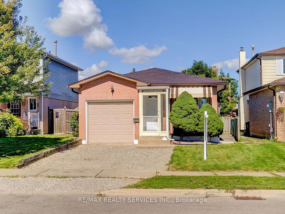 1st image of 41 Greenleaf Cres
