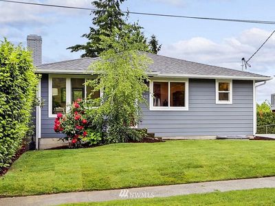 7943 Seward Park Ave S, Seattle, WA, 98118