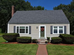 10 Briscoe St, Woburn, MA 01801