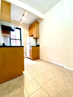 Rented by City & Suburban | media 3