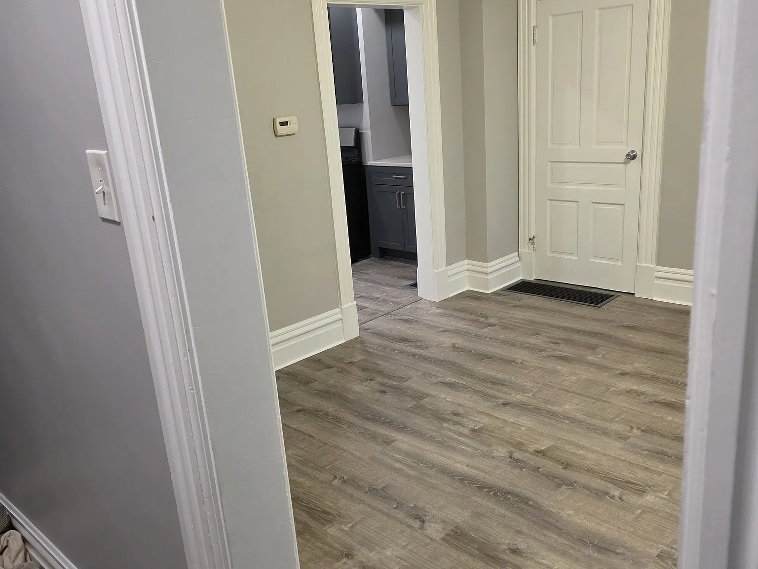 3 bed, 1650 sqft, $1,900 — Photo 2
