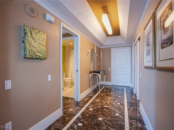 222 Karen Ave Unit 1008, Las Vegas, NV 89109