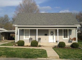 115 Spring Grove Ave, Salem, IN 47167