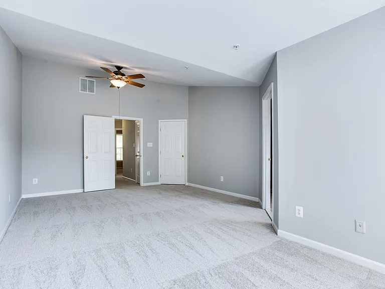10410 Damascus Park Ln — Photo 32