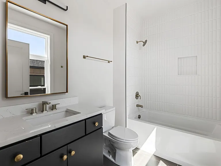 2305 Eastland Ave #A — Photo 40
