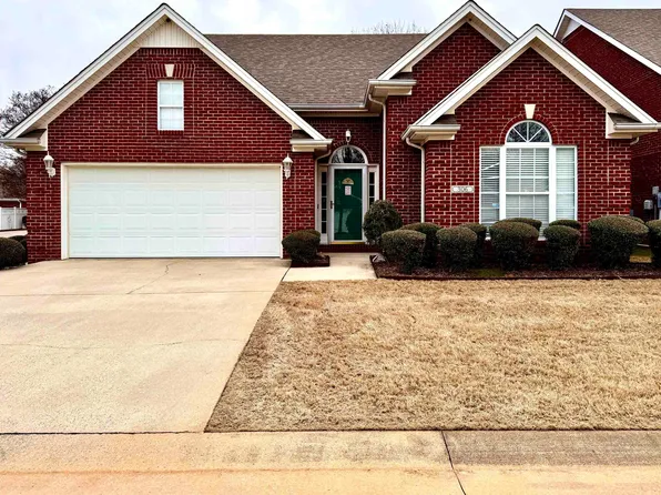 306 Helen Dr, Tuscumbia, AL 35674