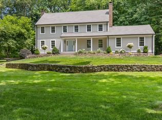 392 Hoyt Farm Rd, New Canaan, CT 06840
