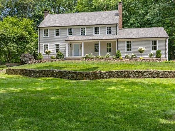 392 Hoyt Farm Road, New Canaan, CT 06840