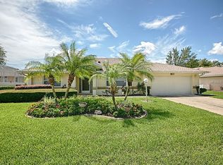 21538 King Henry Ave, Leesburg, FL 34748