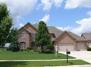953 Lorie Ln, Lake Zurich, IL