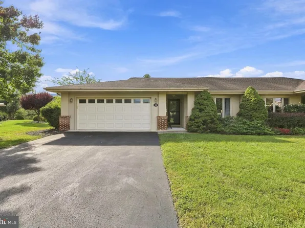 70 Arrowhead Rdg, Hedgesville, WV 25427