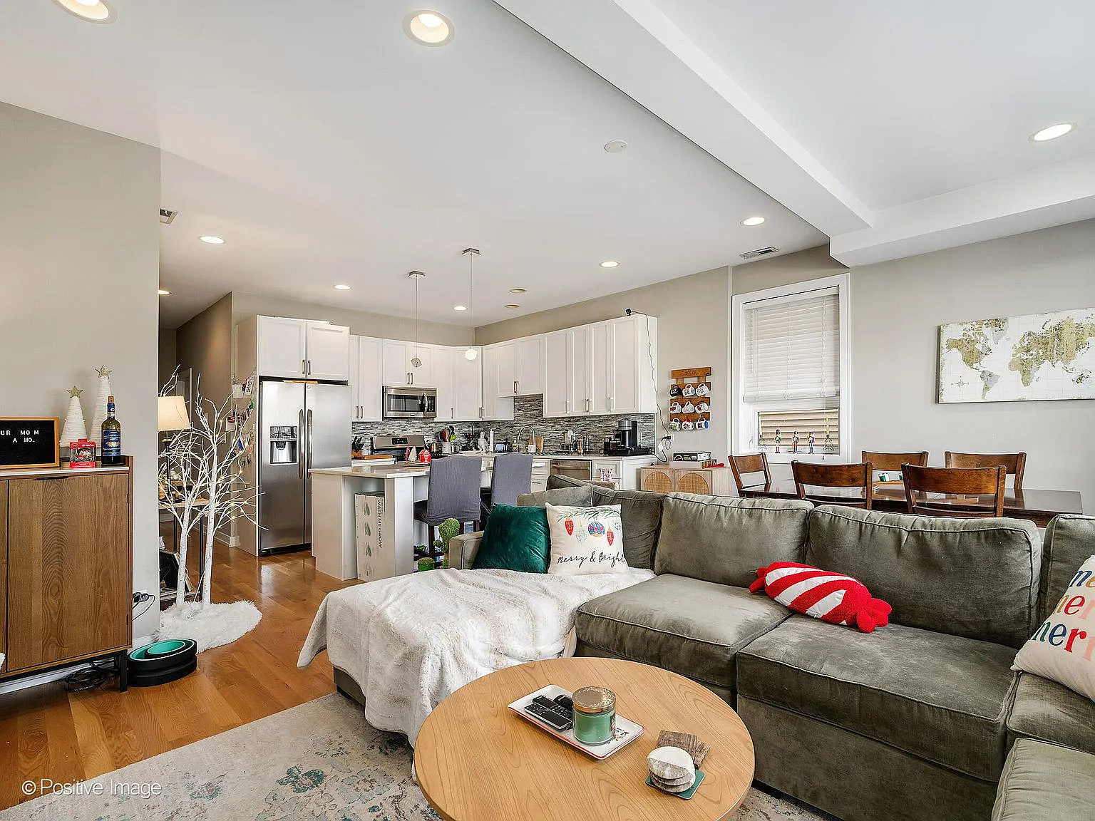 3 bed, 1500 sqft, $3,300 — Photo 4