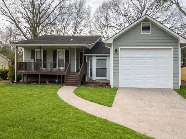 5810 Northfield Dr, Ellenwood, GA 30294