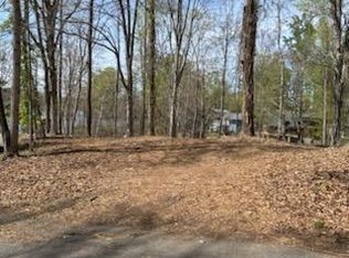 5 Carlos Rd, Union Hall, VA 24176
