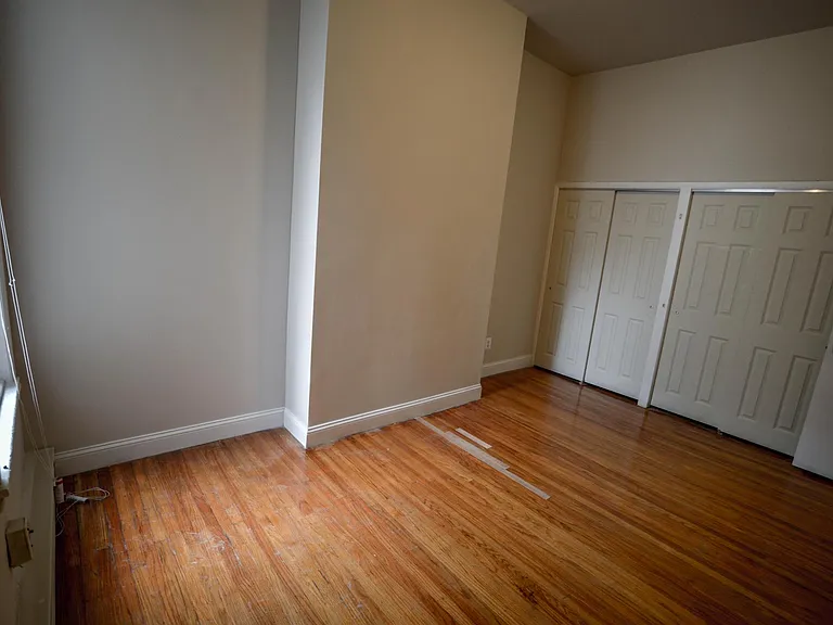 3909 Pine St #2F — Photo 4