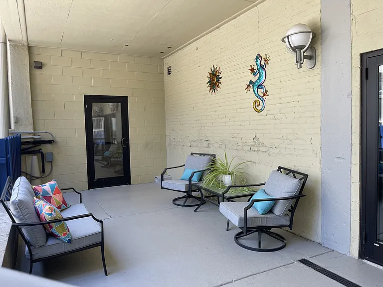 St. Clair Lofts — Photo 8