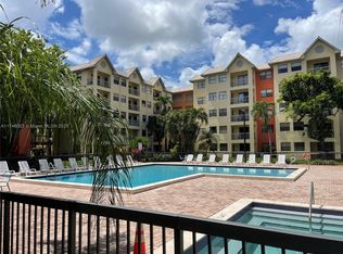 8225 Lake Dr, Miami, FL 33166