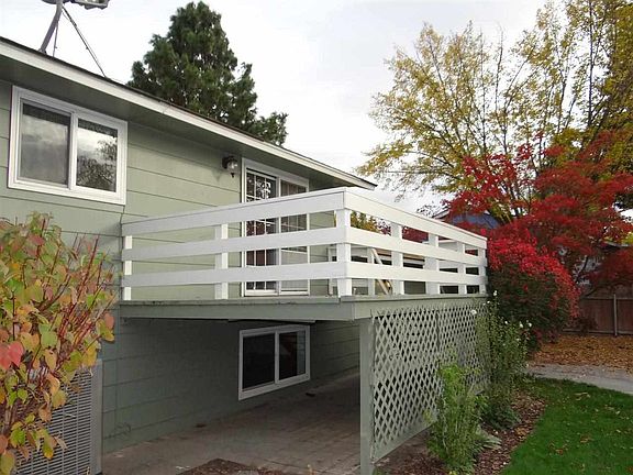 4th image of 724 Lynnwood Loop