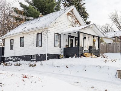 776 Wheeler St N, Saint Paul, MN, 55104