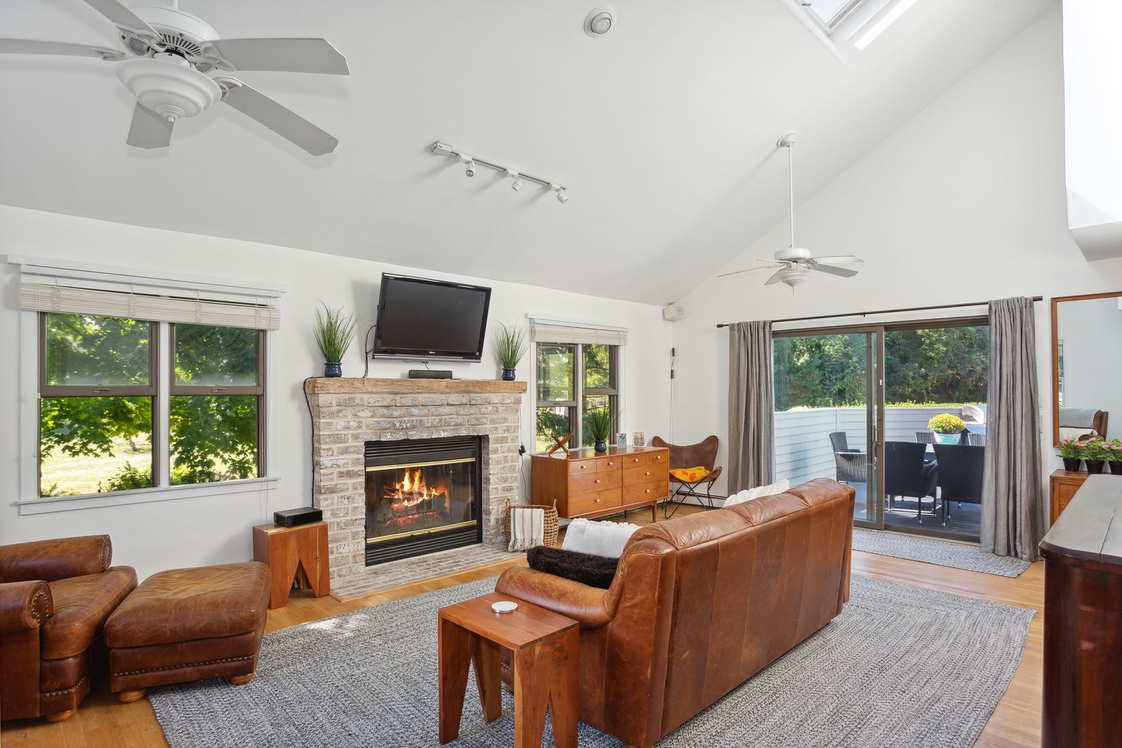  Living with Sliders to the pool deck