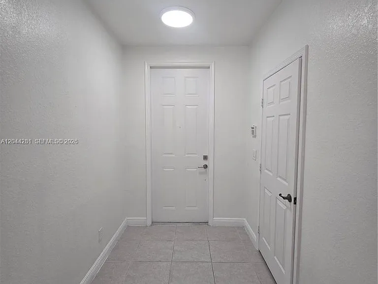9738 Darlington Pl #9738 — Photo 5