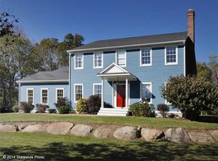50 Kristen Ln, North Kingstown, RI 02852