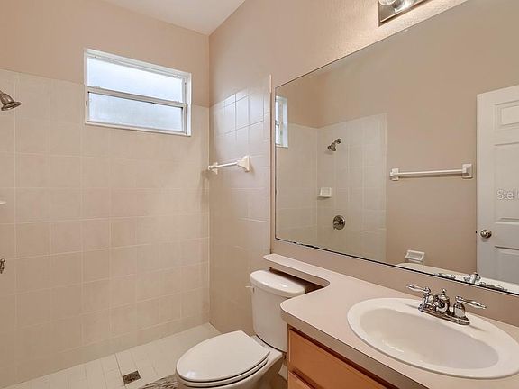 5th image of 9627 Bay Pine Ln