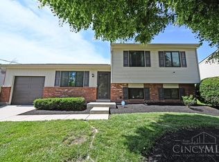 1426 Hazelgrove Dr, Cincinnati, OH 45240