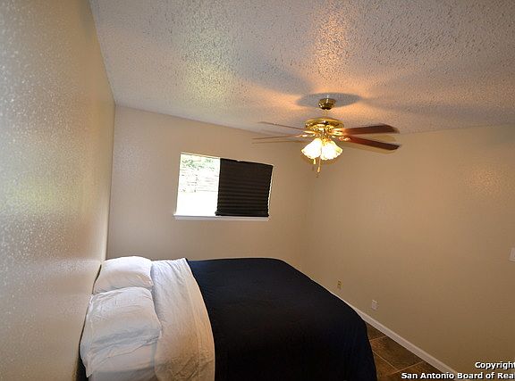 4th image of 10047 Birch Field Dr