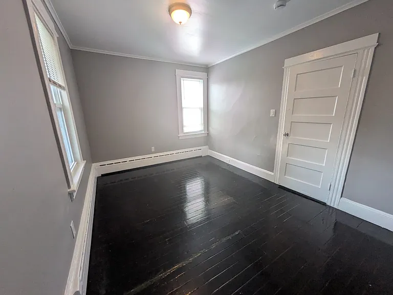 129 Sage Ave #O2R — Photo 2