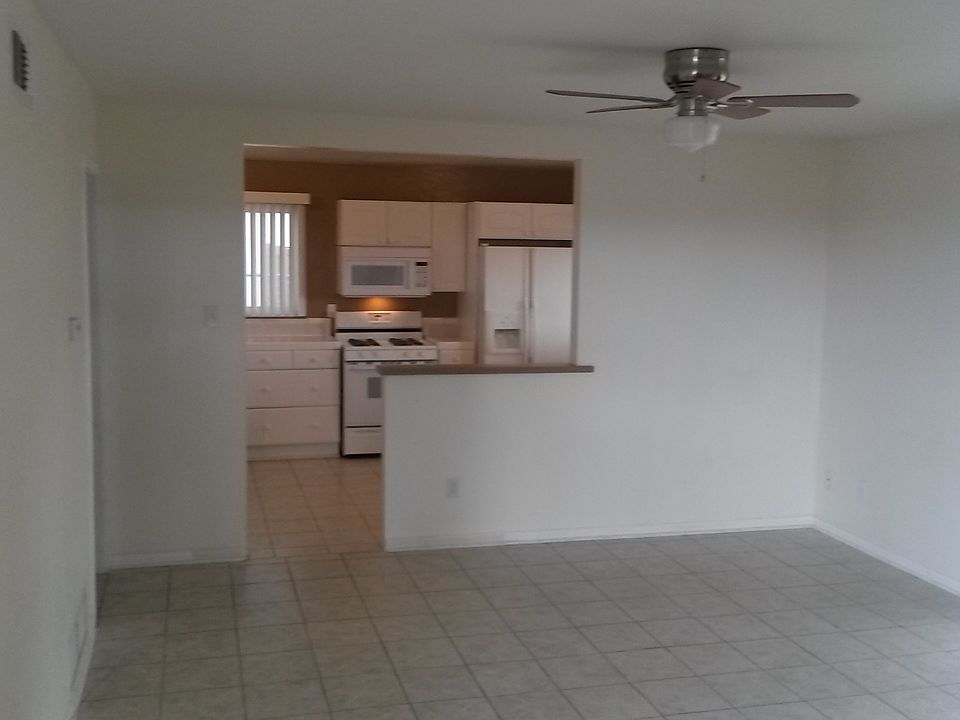 1st image of 73521 El Paseo Dr