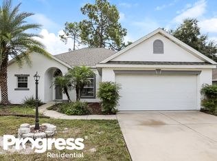 11242 Lake Dr, Leesburg, FL 34788