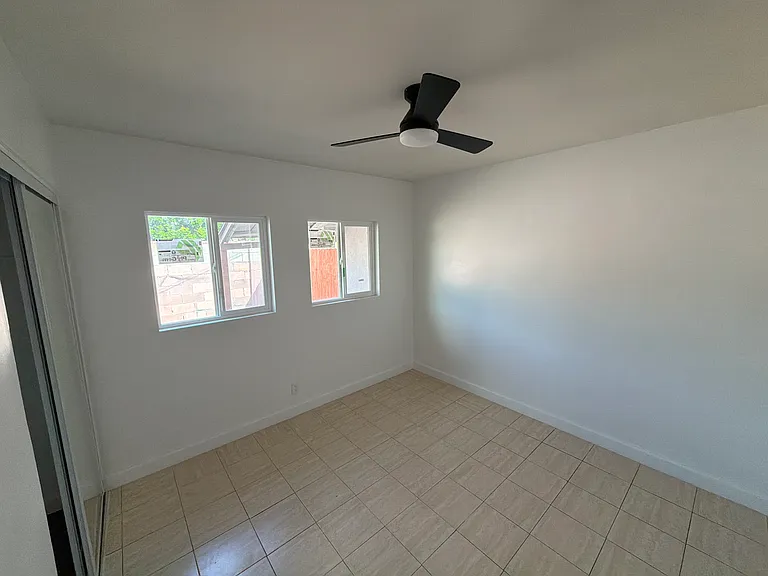11937 Elliott Ave #B — Photo 3