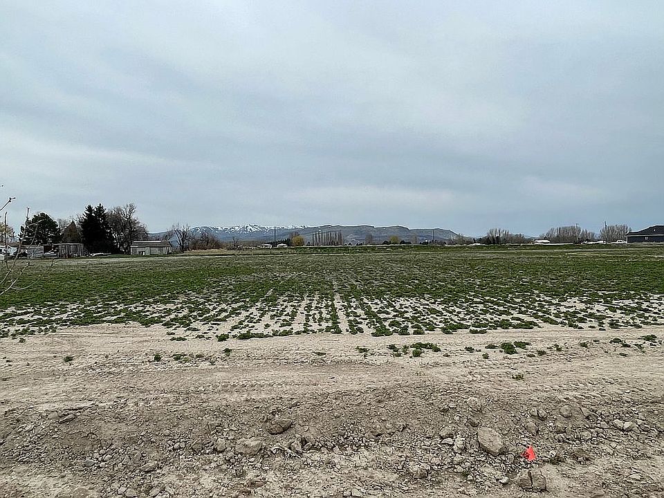 2nd image of 74 Acres W.tyhee Rd