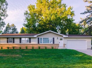 8450 Duluth St, Golden Valley, MN 55427