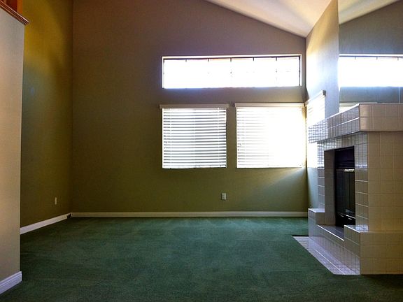 5th image of 2542 Brown Dr
