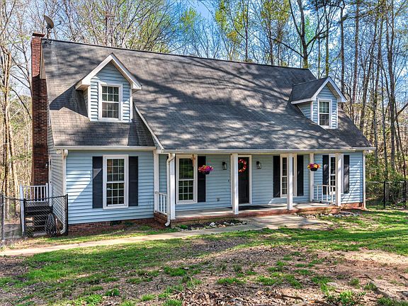 3rd image of 316 Lost Wilderness Road