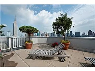 Rented by R New York