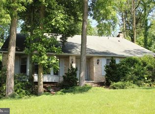 3520 Harrowgate Rd, York, PA 17402