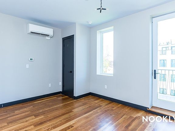3rd image of 2825 Snyder Ave #4Z
