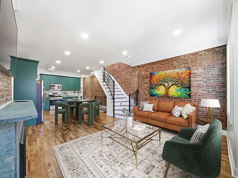 37 Astor Pl #2 — Photo 2