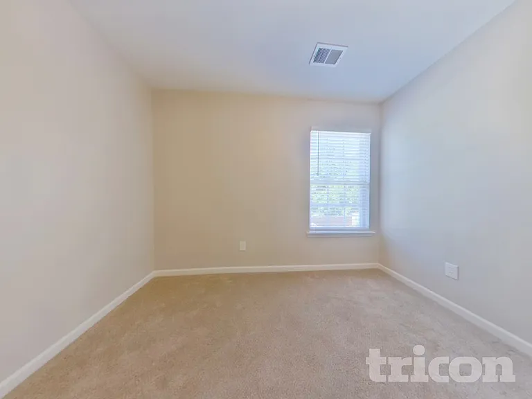 234 Blazer Dr — Photo 13