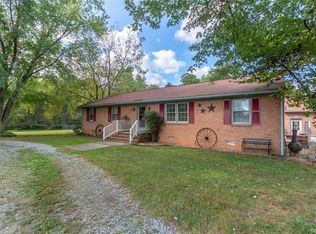 6266 Pole Green Rd, Mechanicsville, VA 23116